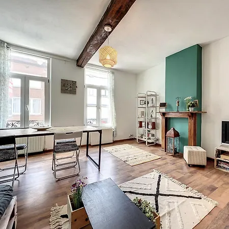 ホームステイ Dans Duplex